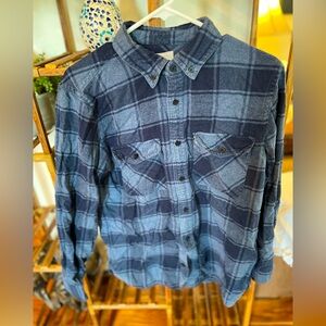 Everlane flannel button up shirt